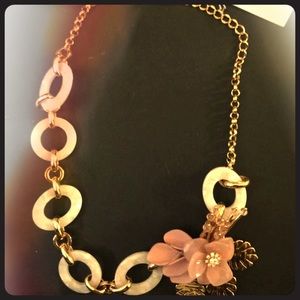 New Kate Spade flower necklace w/tags authentic
